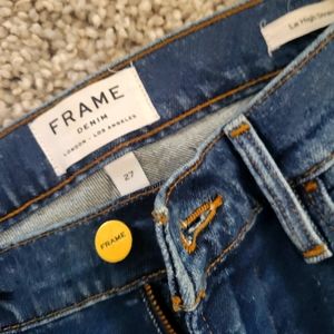 Frame jeans blue color for women size 27. Almost New!